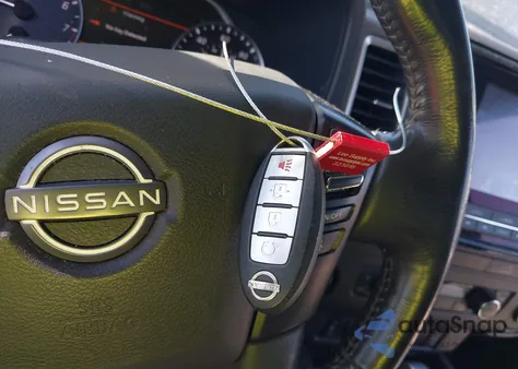 2022 Nissan Frontier Sv 4X4 z USA, uszkodzony, nr VIN 1N6ED1EK1NN677785